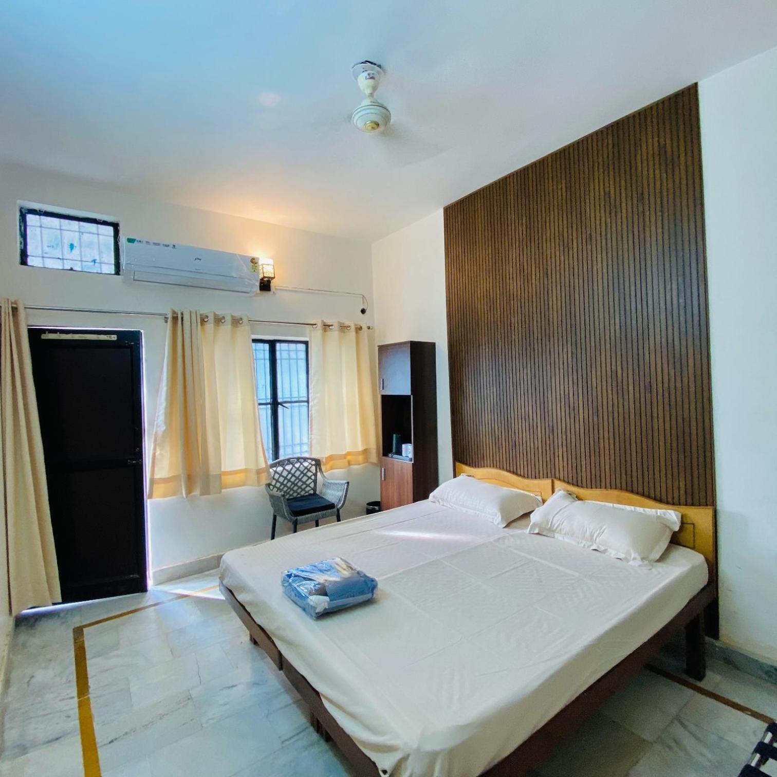 Holy Cow Hotel Rishīkesh Exterior foto